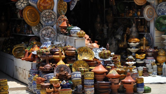 safi traditional pottery for shopping tourism in morocco